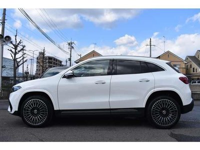 MERCEDES-BENZ EQA - 5