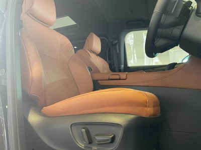 صورة 13 لـ 2025 Toyota VELLFIRE
