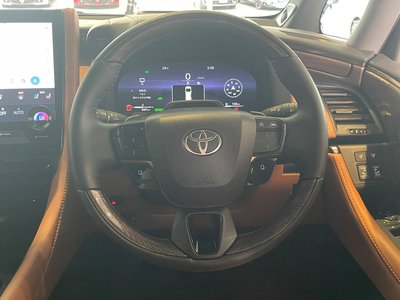 صورة 12 لـ 2025 Toyota VELLFIRE