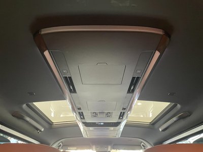 صورة 43 لـ 2025 Toyota VELLFIRE