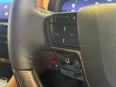 صورة 30 لـ 2025 Toyota VELLFIRE