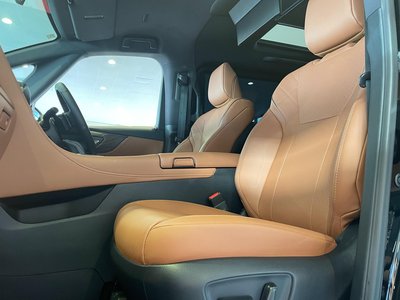 صورة 47 لـ 2025 Toyota VELLFIRE