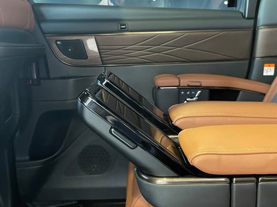 صورة 67 لـ 2025 Toyota VELLFIRE