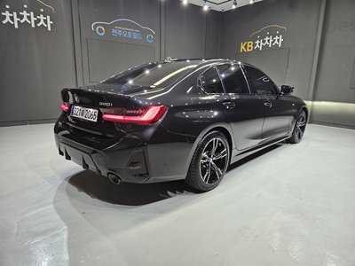 2026 BMW 3 SERIES photo 5