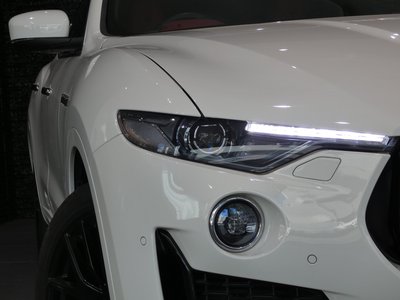 MASERATI LEVANTE - 3