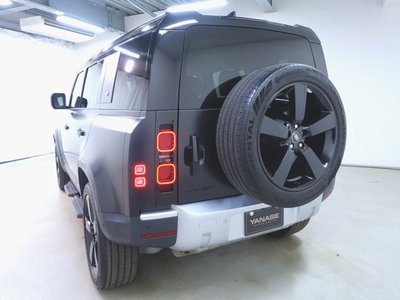 LAND ROVER DEFENDER - 6