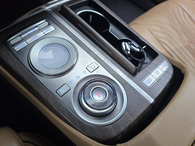GENESIS G80 (RG3) - 9