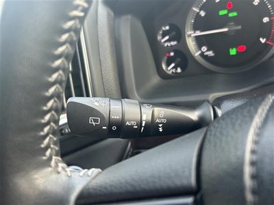 TOYOTA LAND CRUISER 200 - 9