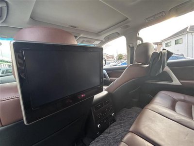 TOYOTA LAND CRUISER 200 - 3