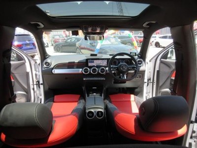 MERCEDES-BENZ GLB - 3