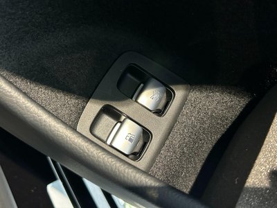 صورة مصغرة 39 لـ 2025 Mercedes-BENZ E-CLASS AMG