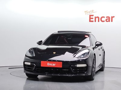 PORSCHE PANAMERA - 2