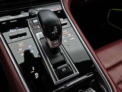 PORSCHE PANAMERA - 9