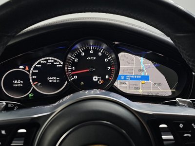 PORSCHE PANAMERA - 8