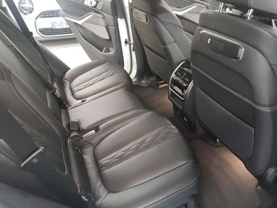 2025 BMW X5 缩略图 13