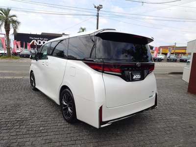 2024 Toyota VELLFIRE — фото 3
