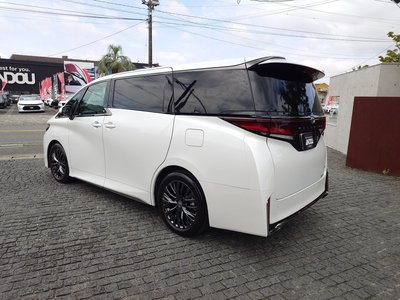 2024 Toyota VELLFIRE — фото 4