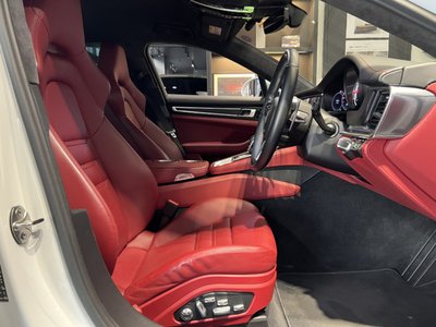 PORSCHE PANAMERA - 9