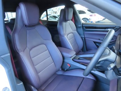 2025 Porsche MACAN — миниатюра 11