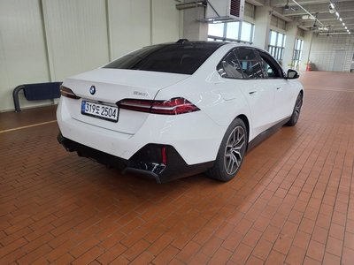 صورة 3 لـ 2026 BMW 5 SERIES