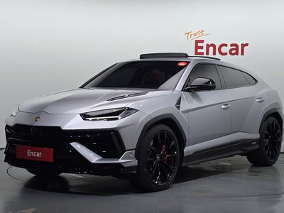 صورة 1 لـ 2024 Lamborghini URUS