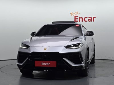 صورة 2 لـ 2024 Lamborghini URUS