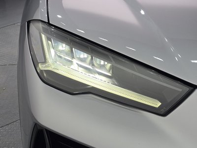 صورة 9 لـ 2024 Lamborghini URUS