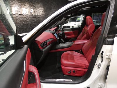 2019 Maserati LEVANTE — миниатюра 18