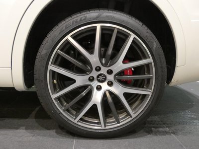 2019 Maserati LEVANTE — миниатюра 32