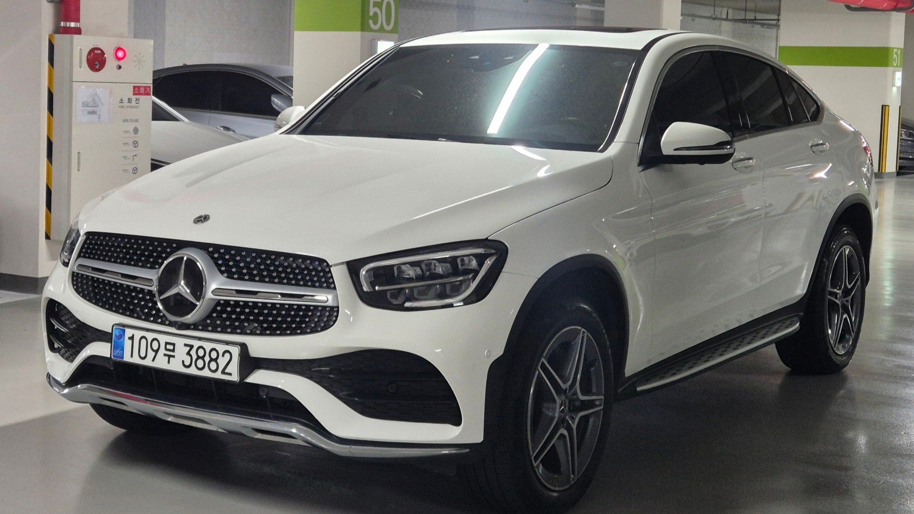 MERCEDES-BENZ GLC - View 1
