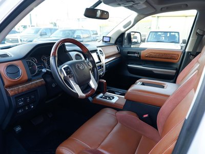 TOYOTA TUNDRA - 3