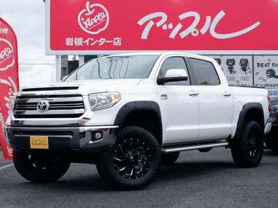 TOYOTA TUNDRA - 1