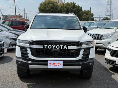 TOYOTA LAND CRUISER 300 - 2