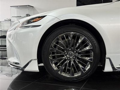 صورة 2 لـ 2017 Lexus LS