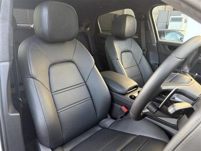 PORSCHE CAYENNE - 10