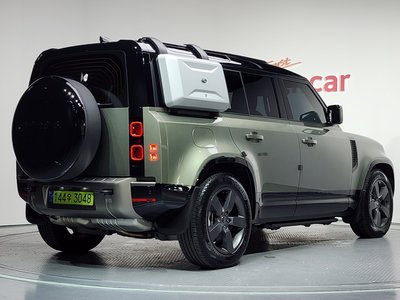 صورة 4 لـ 2025 LAND Rover DEFENDER