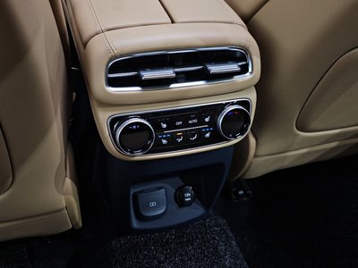 صورة مصغرة 31 لـ 2022 Genesis GV80