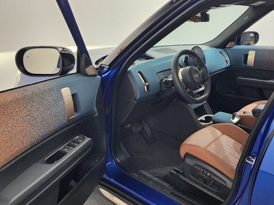 MINI COUNTRYMAN - 10