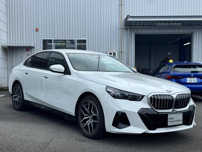 2026 BMW 5 SERIES 照片 3