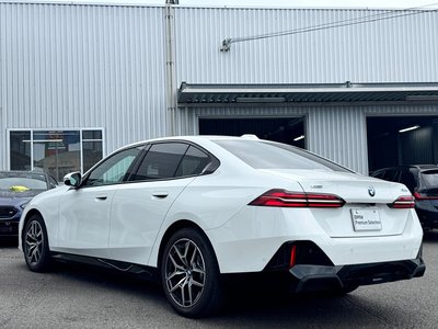 2026 BMW 5 SERIES 照片 7