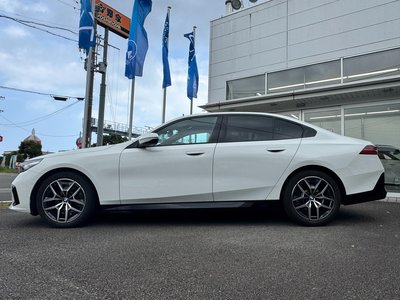 2026 BMW 5 SERIES 照片 5