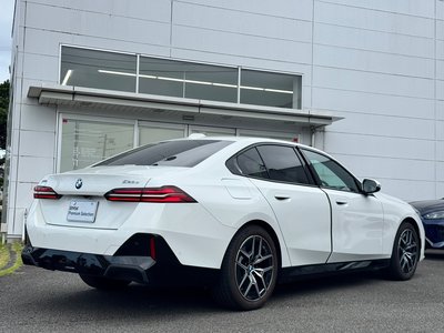2026 BMW 5 SERIES 照片 8