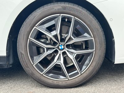 2026 BMW 5 SERIES 照片 10