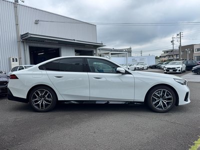 2026 BMW 5 SERIES 照片 4