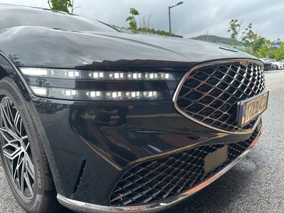 صورة 1 لـ 2022 Genesis G90 (RS4)