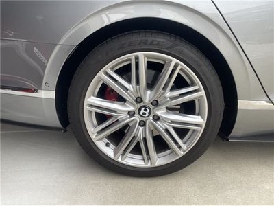 BENTLEY FLYING SPUR - 6