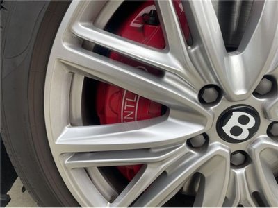 BENTLEY FLYING SPUR - 9