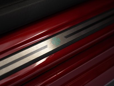 2024 ALFA Romeo STELVIO 照片 8