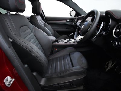 صورة مصغرة 15 لـ 2024 ALFA Romeo STELVIO