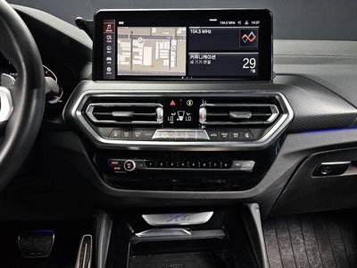 2023 BMW X4 缩略图 14